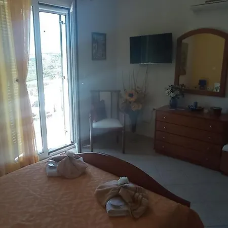 Christina Tatil Evi *